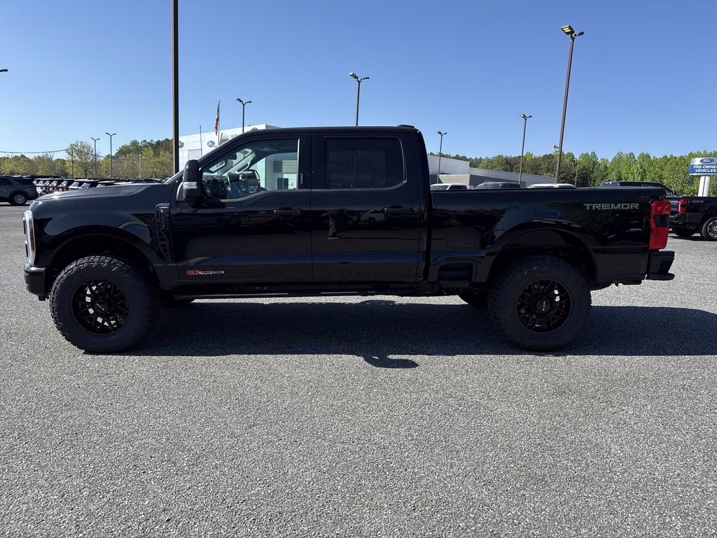 2024 Agate Black Metallic Ford Super Duty F-250 SRW Lariat 4X4 Truck