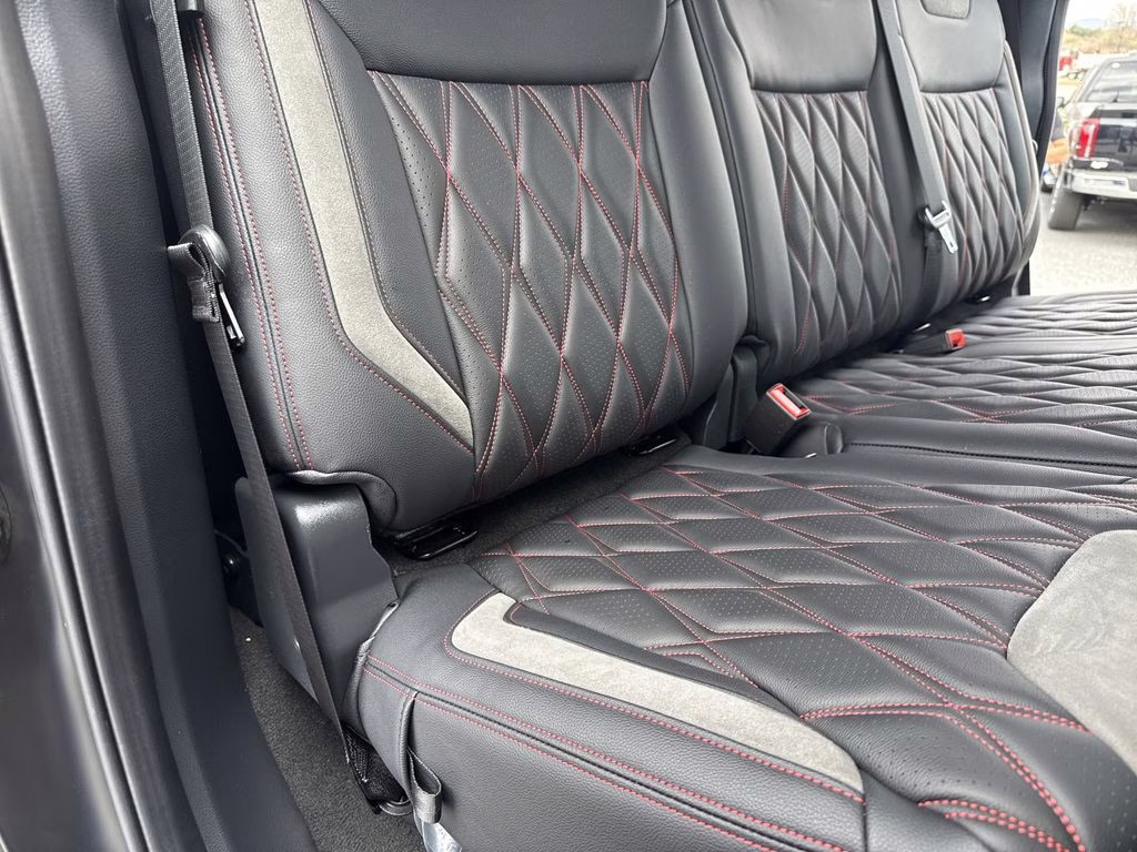 2025 Black Metallic Ford Super Duty F-250 SRW XLT 4X4 Truck