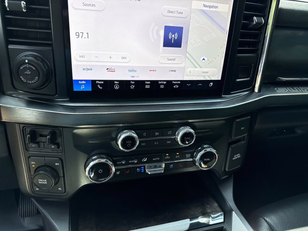 2024 Black Metallic Ford Super Duty F-350 SRW Lariat 4X4 Truck