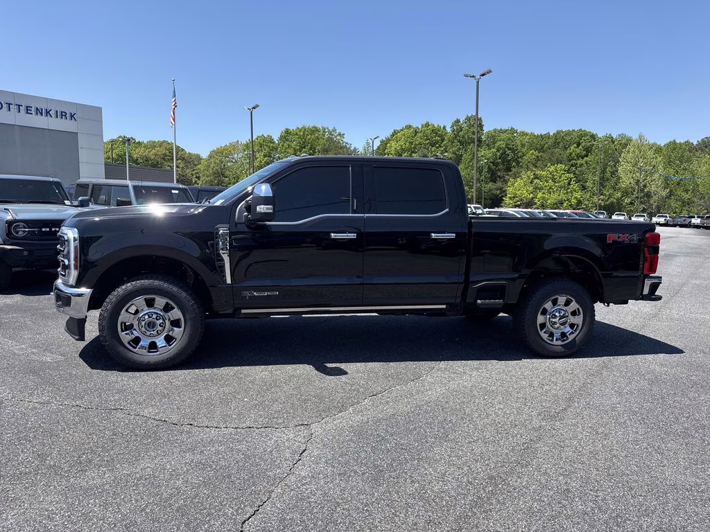 2024 Black Metallic Ford Super Duty F-350 SRW Lariat 4X4 Truck