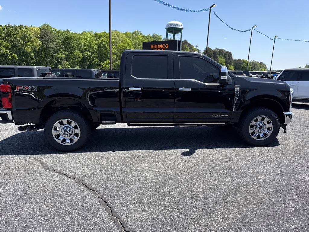 2024 Black Metallic Ford Super Duty F-350 SRW Lariat 4X4 Truck