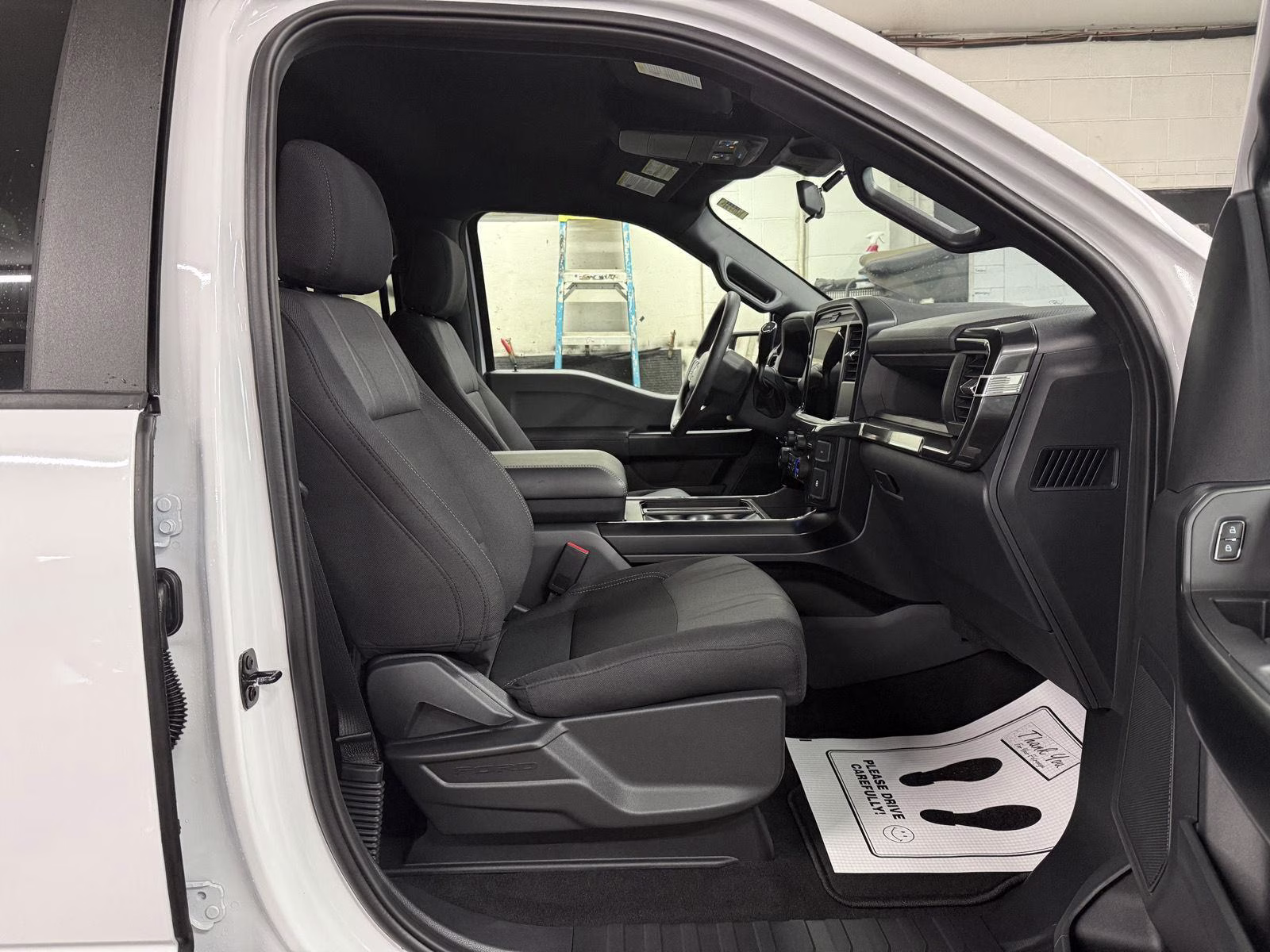 2026 Oxford White Ford F-150 STX 4X4 Truck