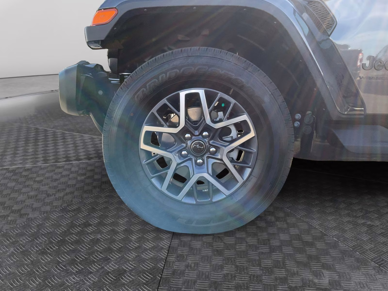 2026 Granite Crystal Metallic Clearcoat Jeep Wrangler Sahara 4X4 SUV