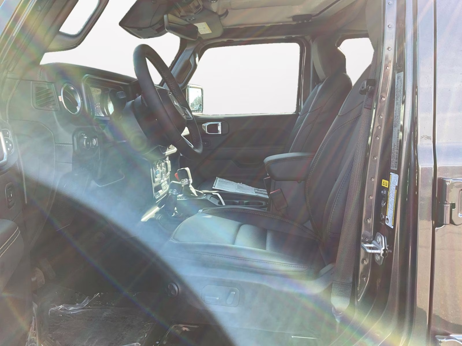 2026 Granite Crystal Metallic Clearcoat Jeep Wrangler Sahara 4X4 SUV