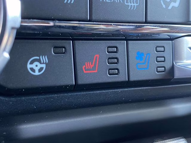 2026 Star White Metallic Tri-Coat Ford F-150 King Ranch 4X4 Truck