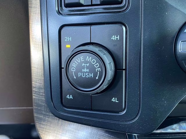 2026 Star White Metallic Tri-Coat Ford F-150 King Ranch 4X4 Truck