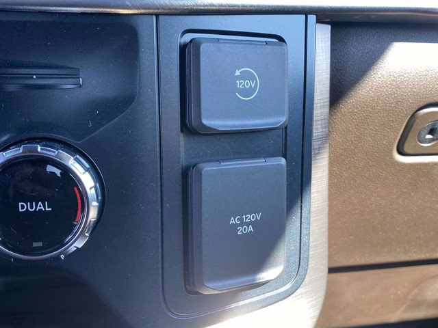 2026 Star White Metallic Tri-Coat Ford F-150 King Ranch 4X4 Truck