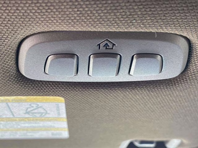 2026 Star White Metallic Tri-Coat Ford F-150 King Ranch 4X4 Truck