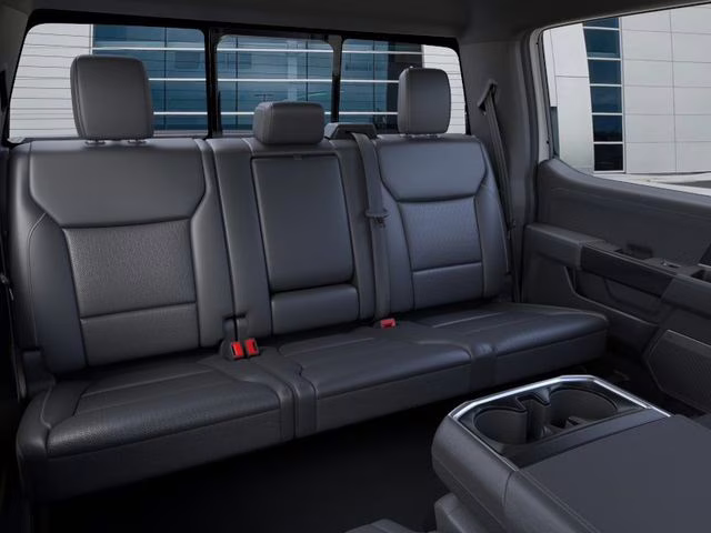 2026 Oxford White Ford F-150 Lariat 4X4 Truck