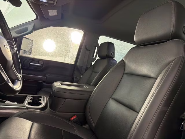 2022 Silver Ice Metallic Chevrolet Silverado 3500HD LTZ 4X4 Truck