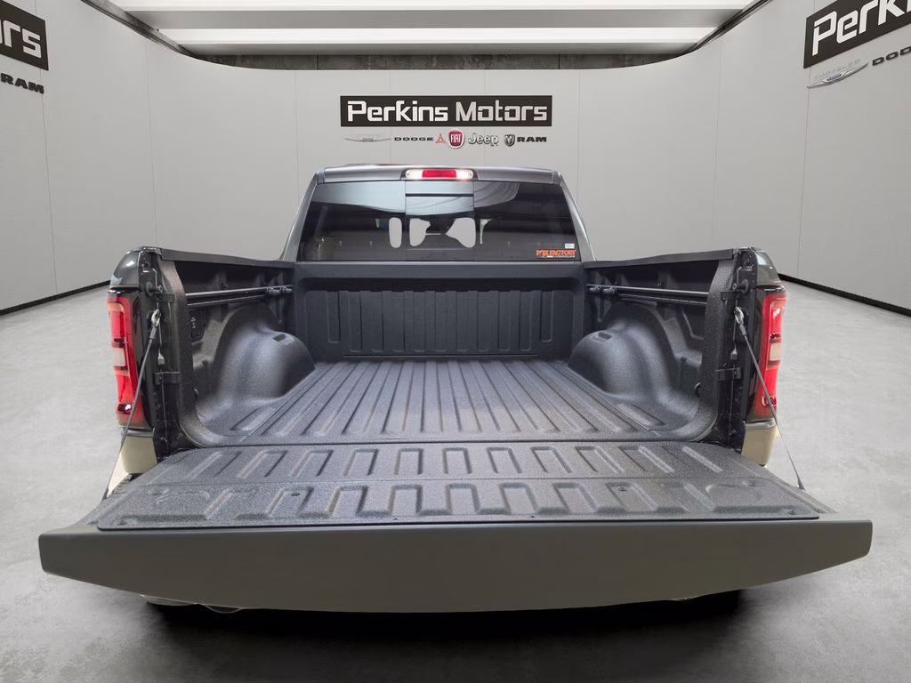 2026 Granite Crystal Metallic Clearcoat Ram 1500 Big Horn/Lone Star 4X4 Truck