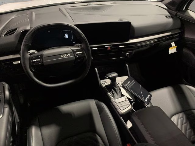 2026 Glacial White Pearl Kia Sportage X-Line AWD SUV