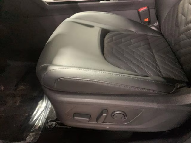 2026 Glacial White Pearl Kia Sportage X-Line AWD SUV