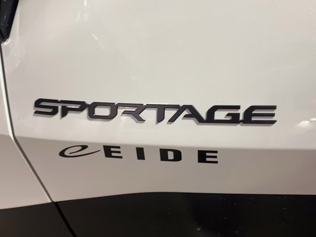 2026 Glacial White Pearl Kia Sportage X-Line AWD SUV