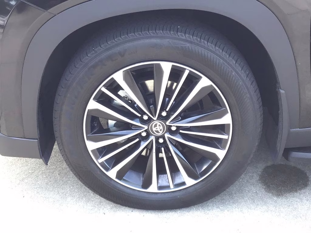 2024 Midnight Black Metallic Toyota Grand Highlander Hybrid MAX Platinum AWD SUV