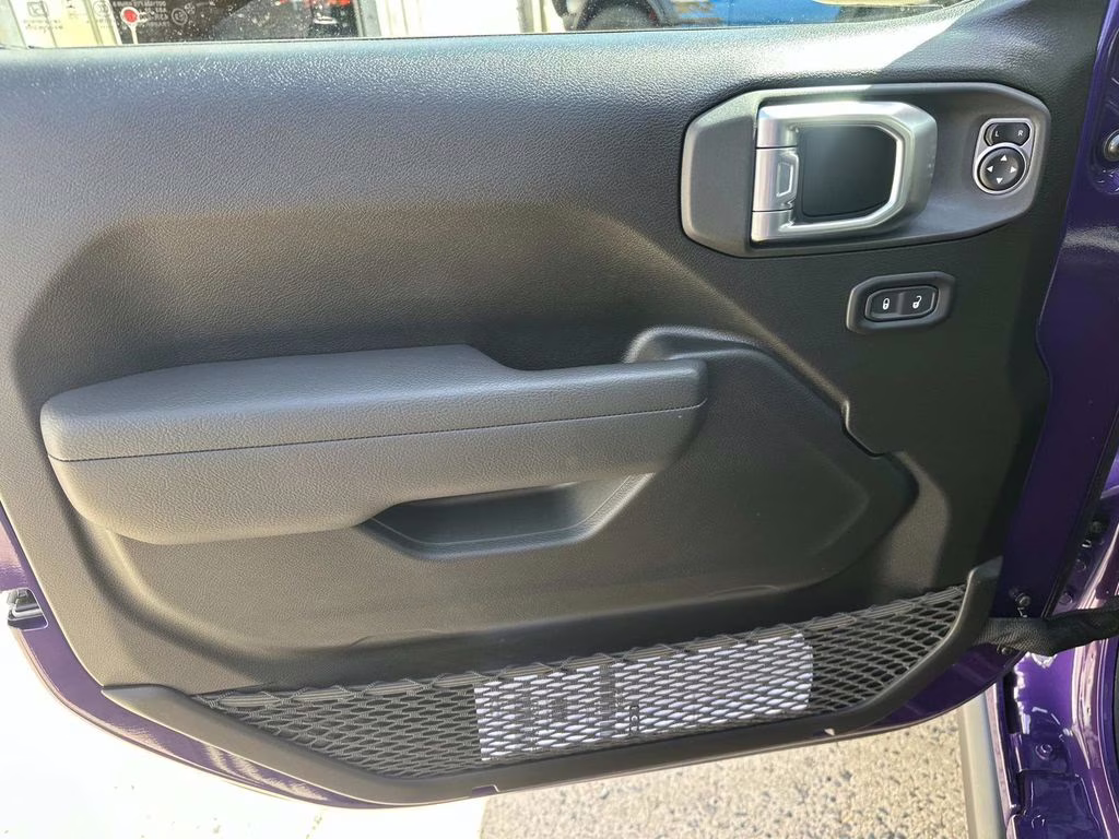 2026 Reign Jeep Wrangler Rubicon 4X4 SUV