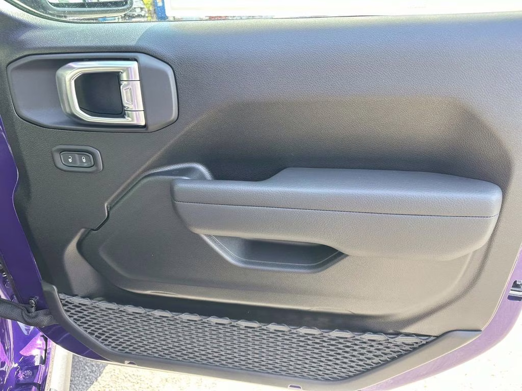 2026 Reign Jeep Wrangler Rubicon 4X4 SUV