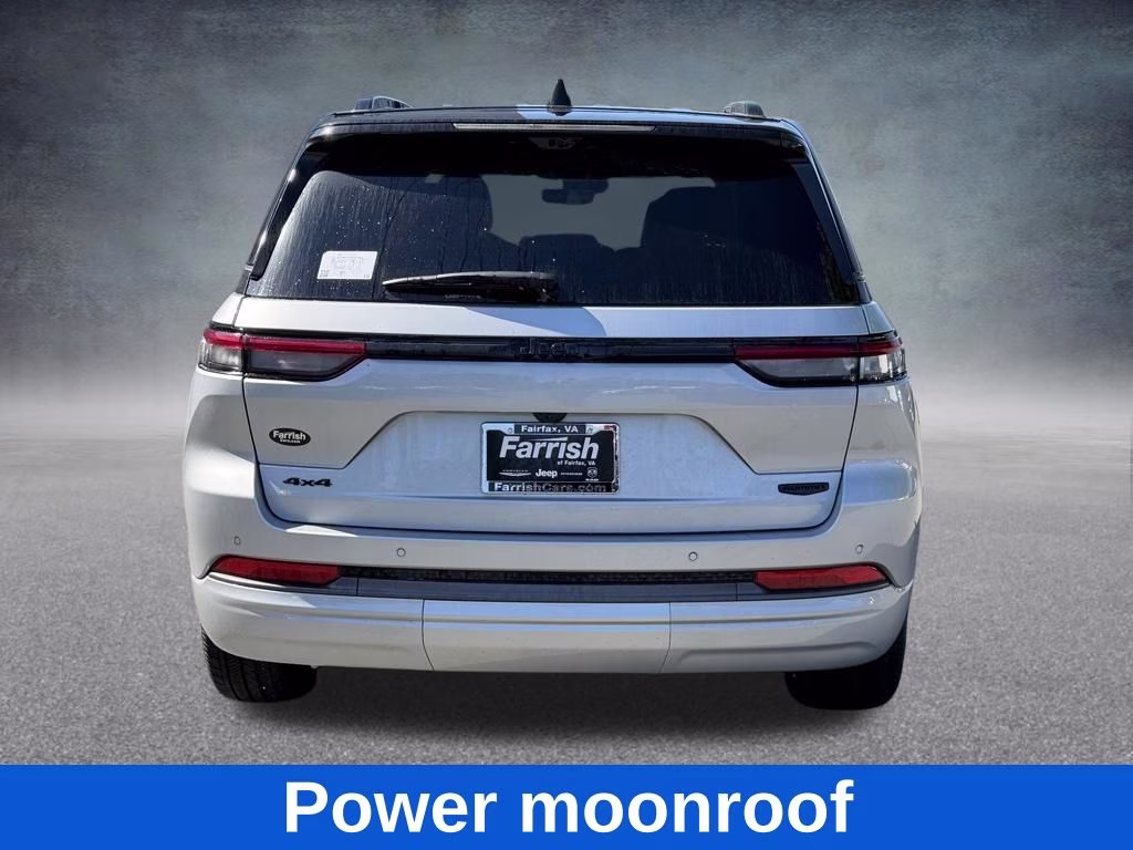 2026 Silver Zynith Jeep Grand Cherokee Summit 4X4 SUV
