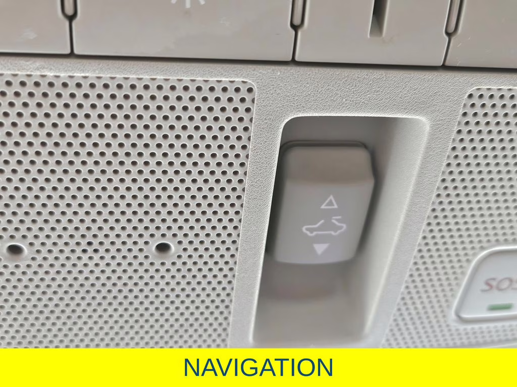 2022 Aspen White Tricoat Nissan Armada Platinum RWD SUV