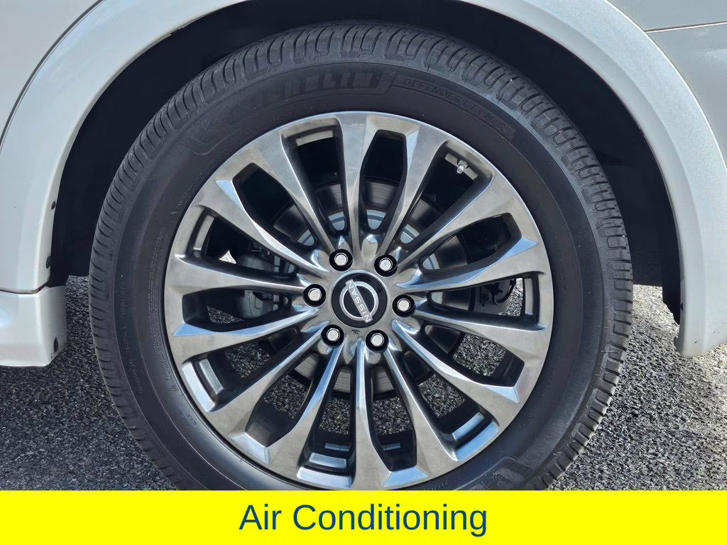 2022 Aspen White Tricoat Nissan Armada Platinum RWD SUV