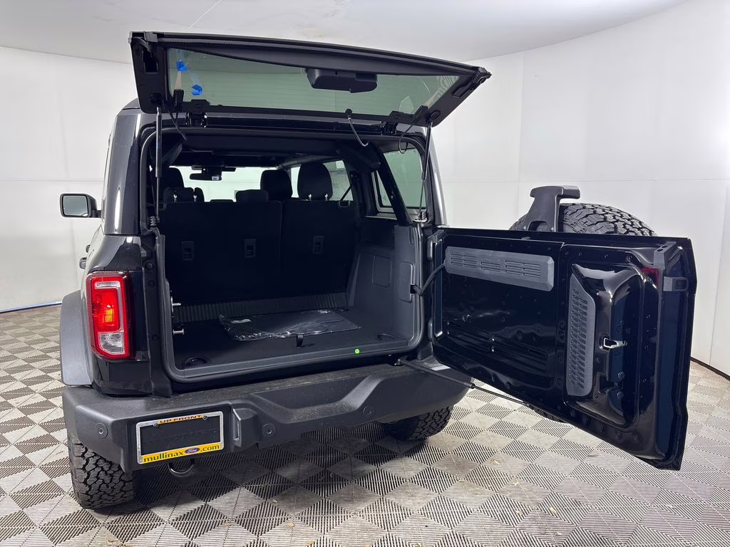 2026 Shadow Black Ford Bronco Big Bend 4X4 SUV