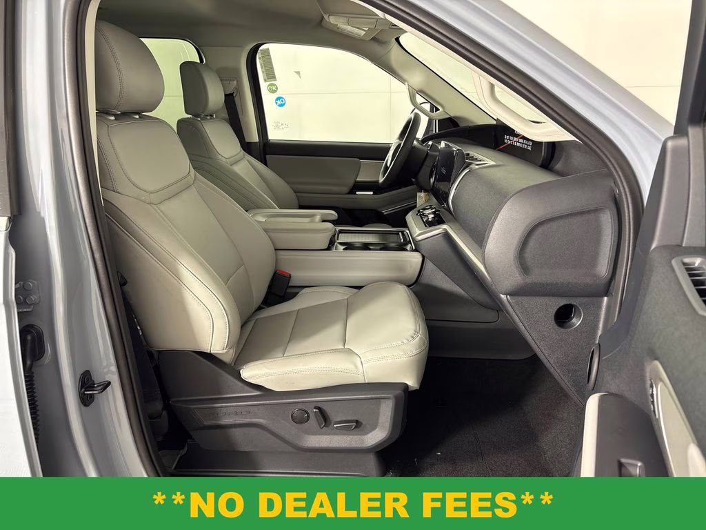 2026 Glacier Gray Metallic Tri-Coat Ford Expedition Active RWD SUV