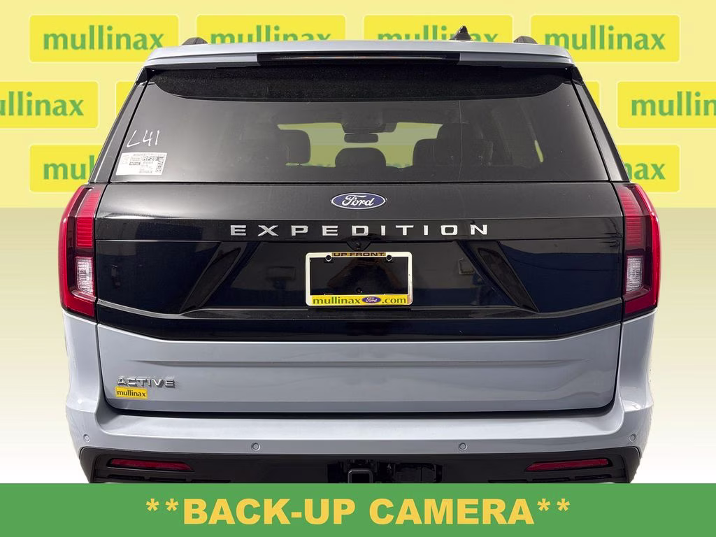 2026 Glacier Gray Metallic Tri-Coat Ford Expedition Active RWD SUV