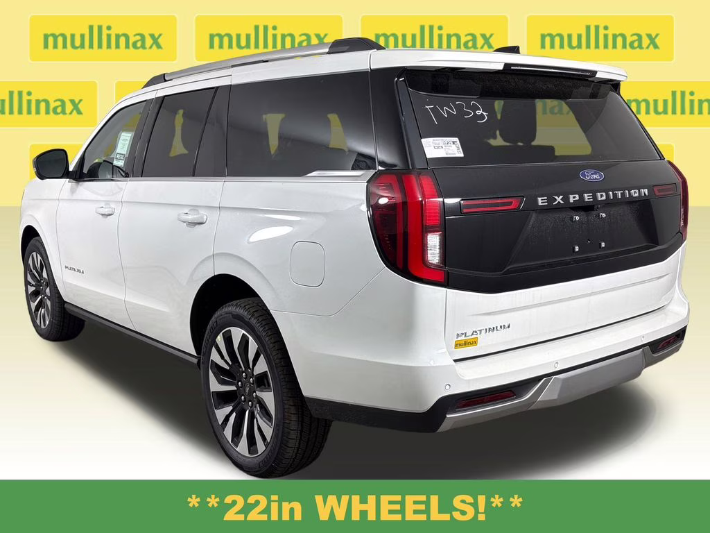 2026 Star White Metallic Tri-Coat Ford Expedition Platinum 4X4 SUV