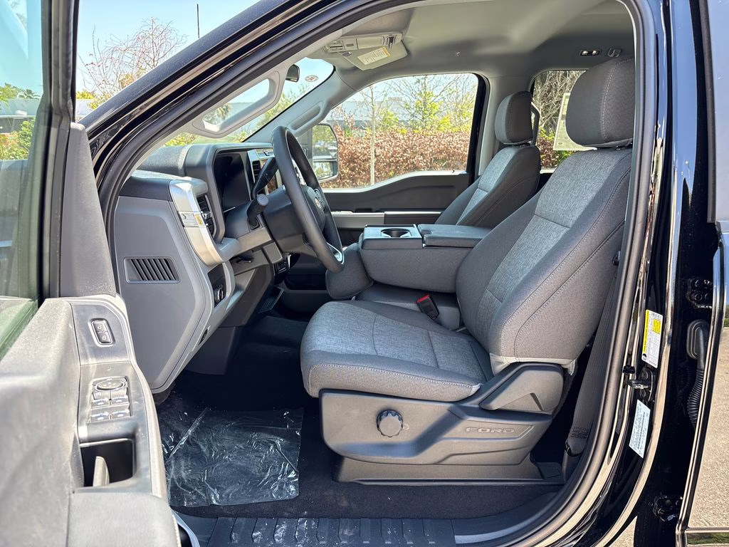 2026 Agate Black Metallic Ford Super Duty F-250 SRW XL 4X4 Truck