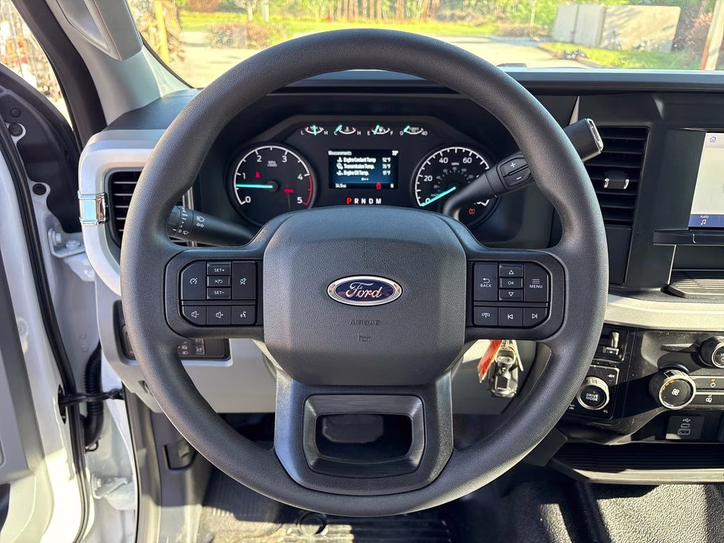 2026 Oxford White Ford Super Duty F-350 SRW XL 4X4 Truck