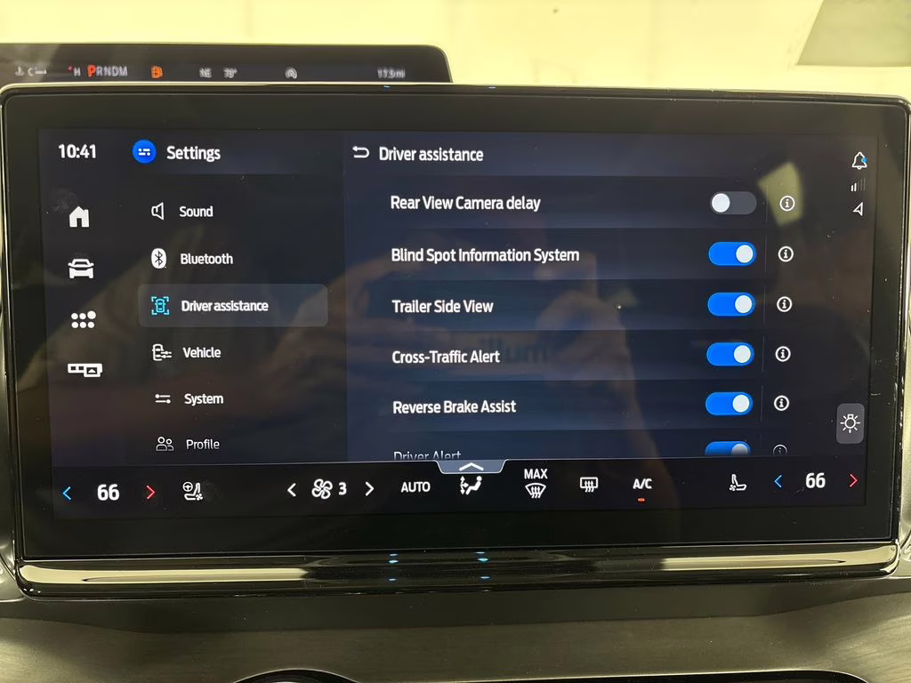 2026 Star White Metallic Tri-Coat Ford Expedition Platinum 4X4 SUV