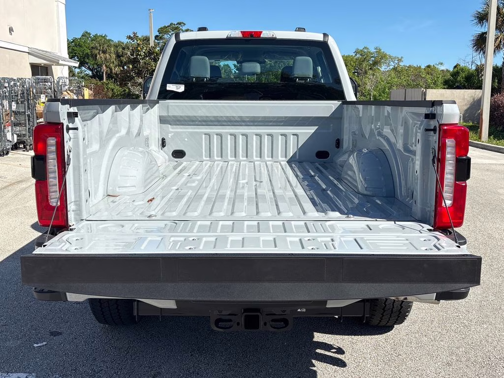 2026 Avalanche Ford Super Duty F-250 SRW XL 4X4 Truck
