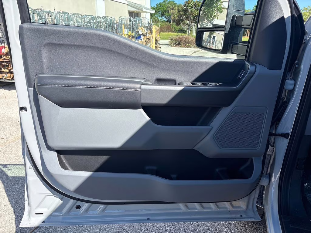 2026 Avalanche Ford Super Duty F-250 SRW XL 4X4 Truck