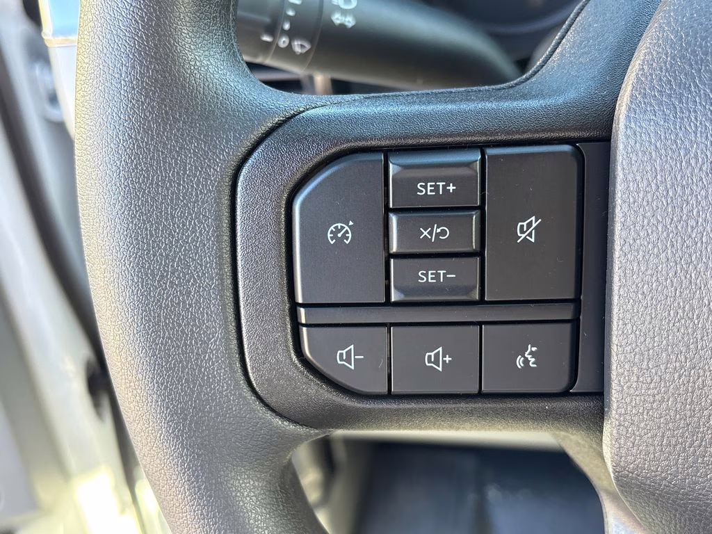 2026 Oxford White Ford Super Duty F-350 SRW XL 4X4 Truck