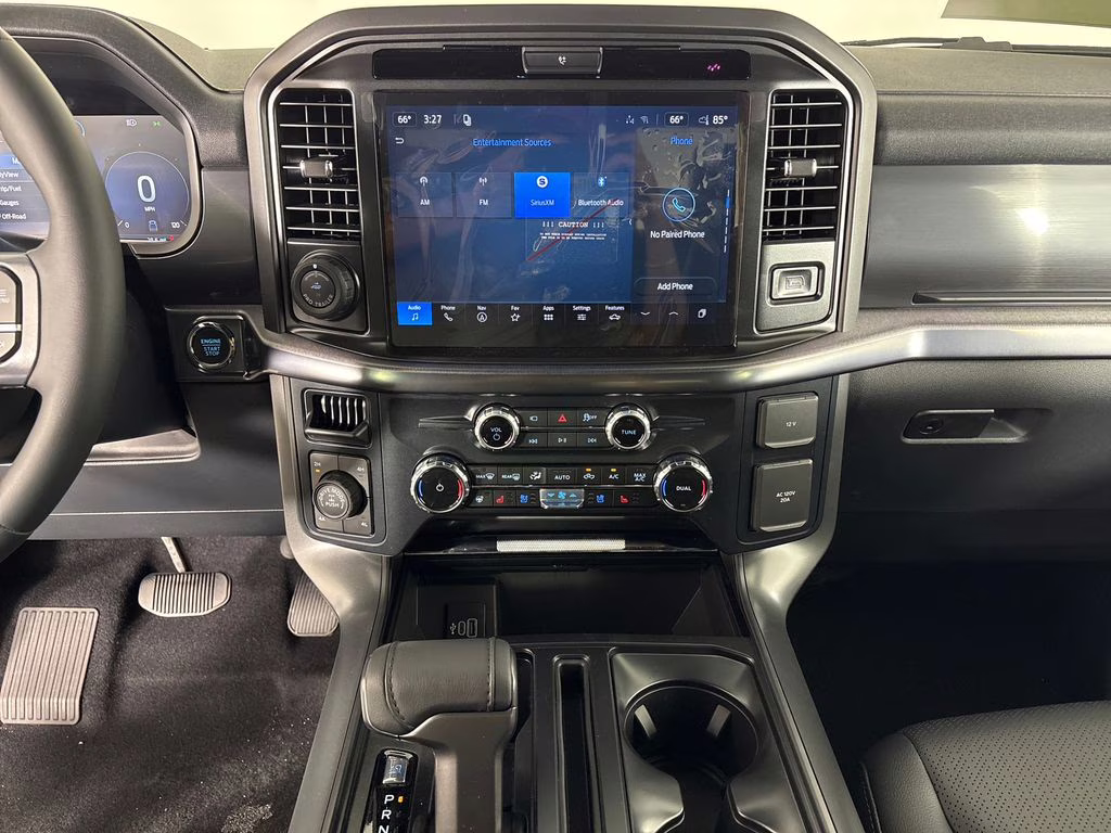 2026 Avalanche Ford F-150 Lariat 4X4 Truck