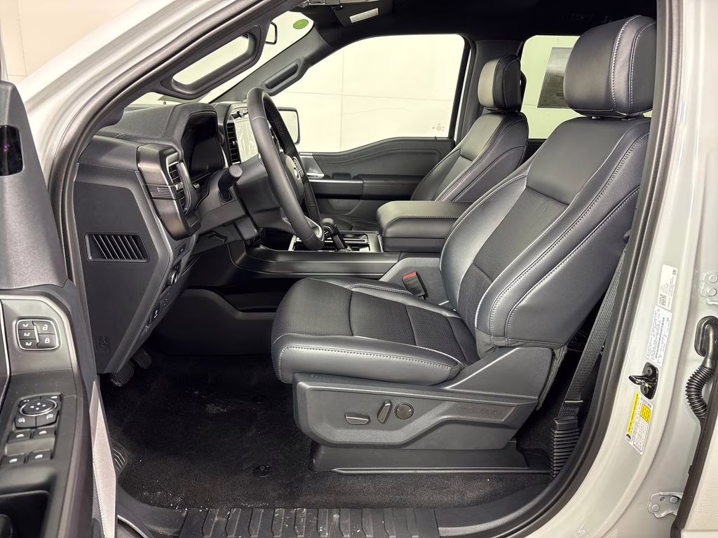 2026 Avalanche Ford F-150 Lariat 4X4 Truck