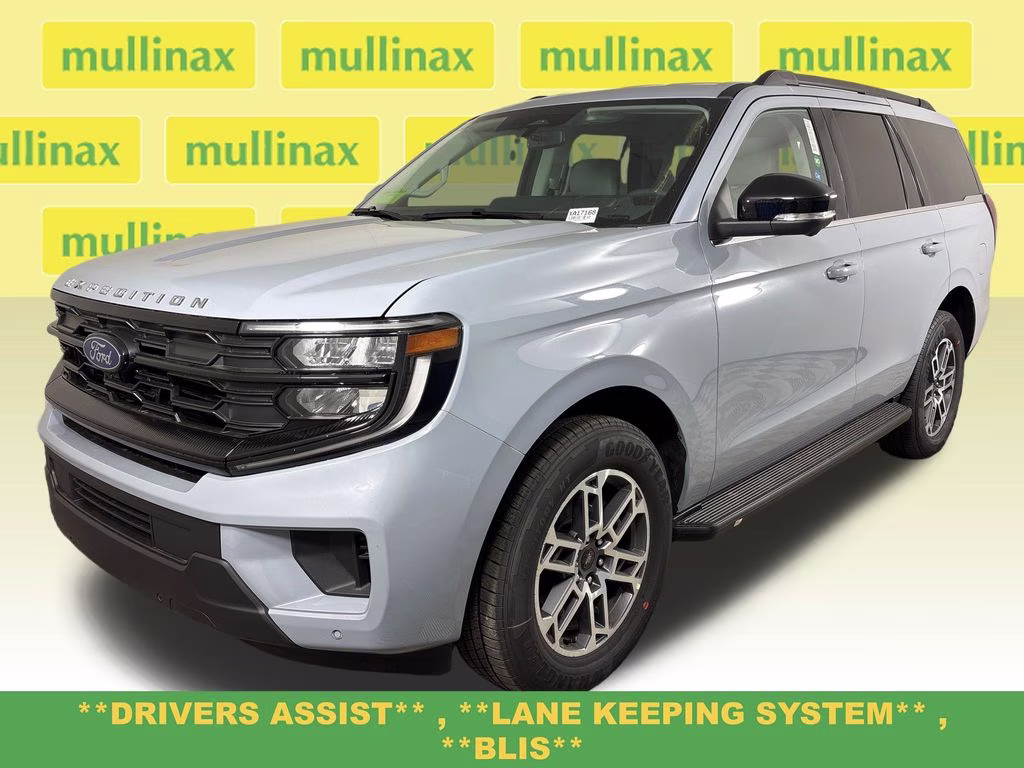2026 Glacier Gray Metallic Tri-Coat Ford Expedition Active RWD SUV