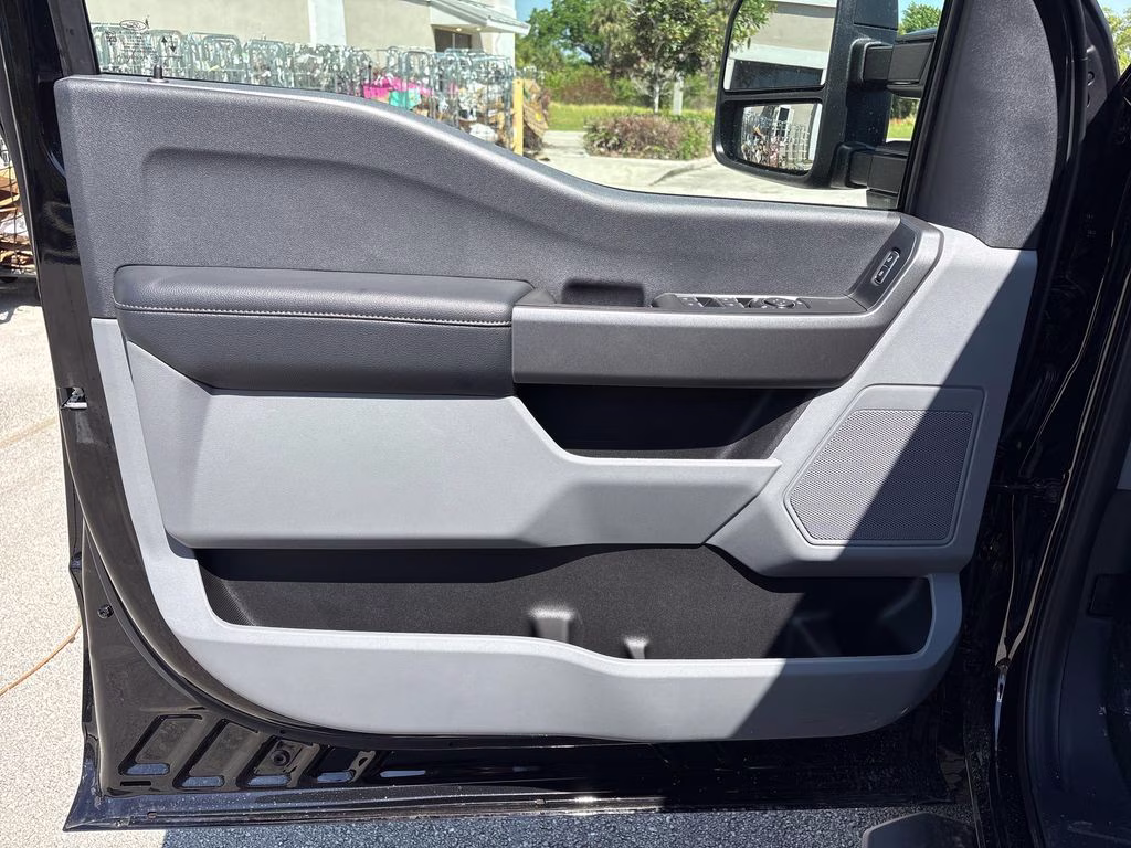 2026 Agate Black Metallic Ford Super Duty F-250 SRW XL 4X4 Truck