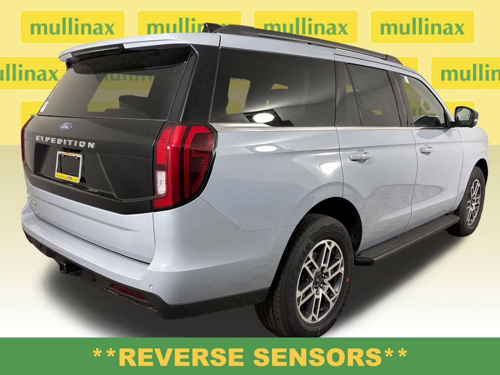 2026 Glacier Gray Metallic Tri-Coat Ford Expedition Active RWD SUV