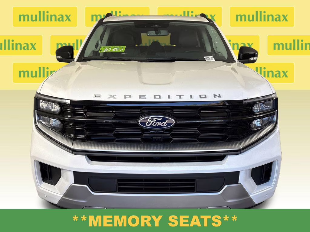 2026 Star White Metallic Tri-Coat Ford Expedition Platinum 4X4 SUV