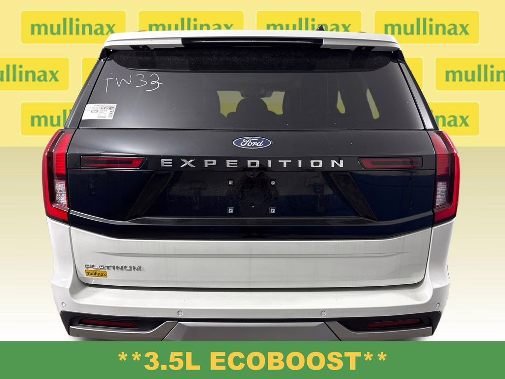 2026 Star White Metallic Tri-Coat Ford Expedition Platinum 4X4 SUV