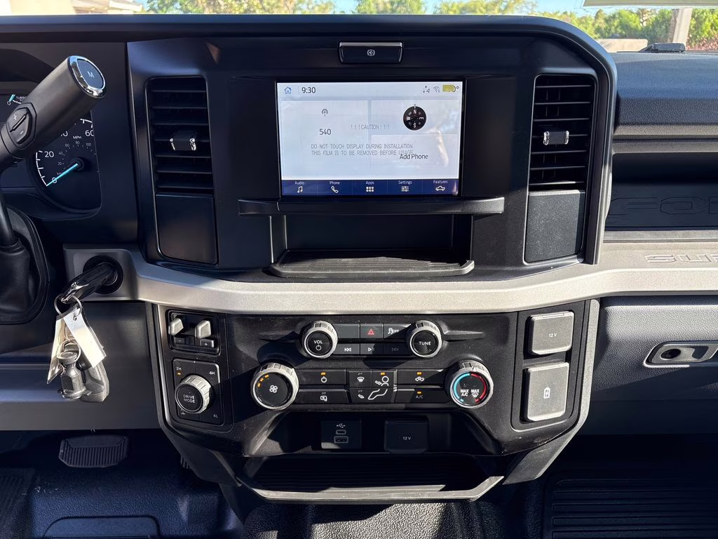 2026 Oxford White Ford Super Duty F-350 SRW XL 4X4 Truck