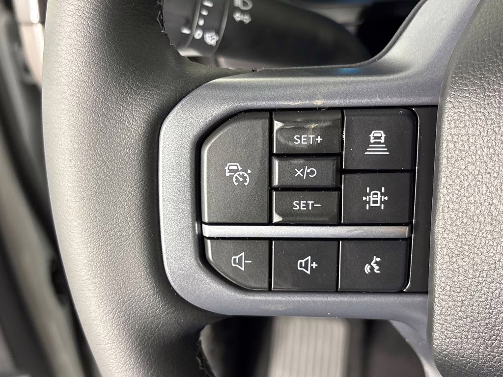 2026 Avalanche Ford F-150 Lariat 4X4 Truck