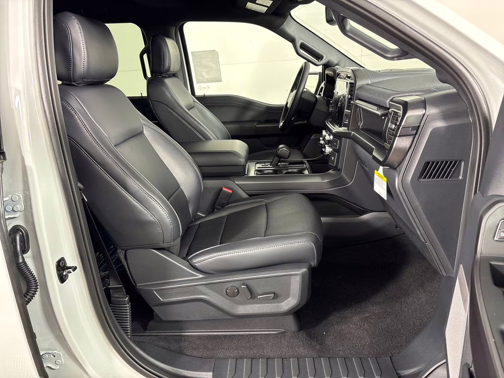 2026 Avalanche Ford F-150 Lariat 4X4 Truck