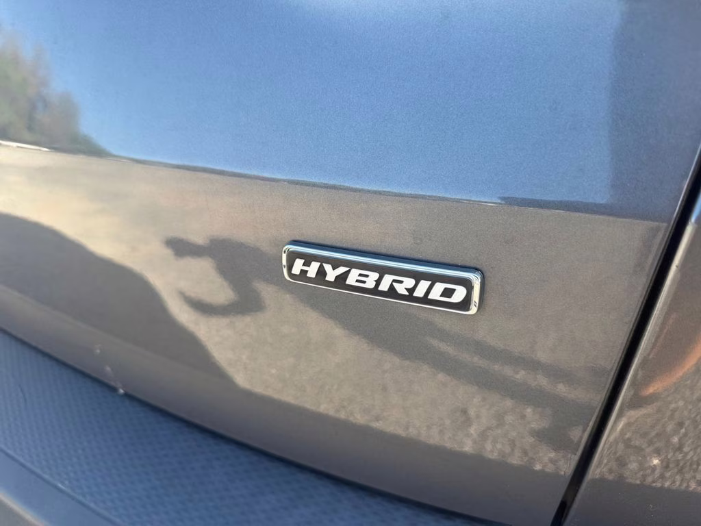 2021 Gray Metallic Ford Escape Hybrid SEL FWD SUV