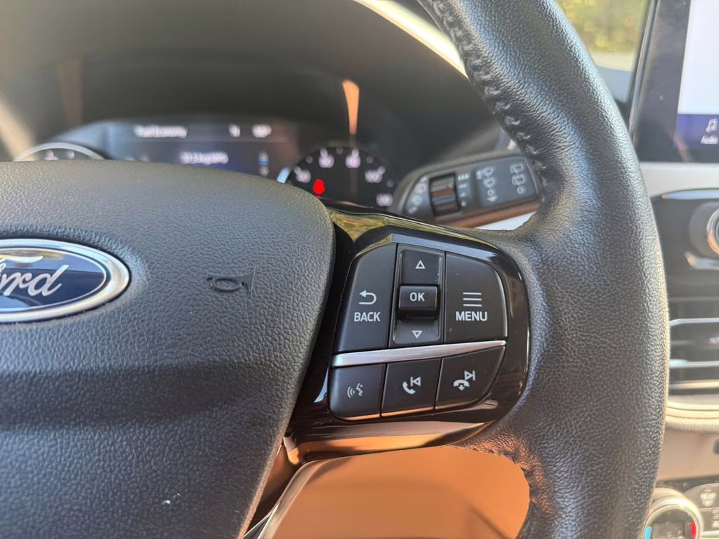 2021 Gray Metallic Ford Escape Hybrid SEL FWD SUV