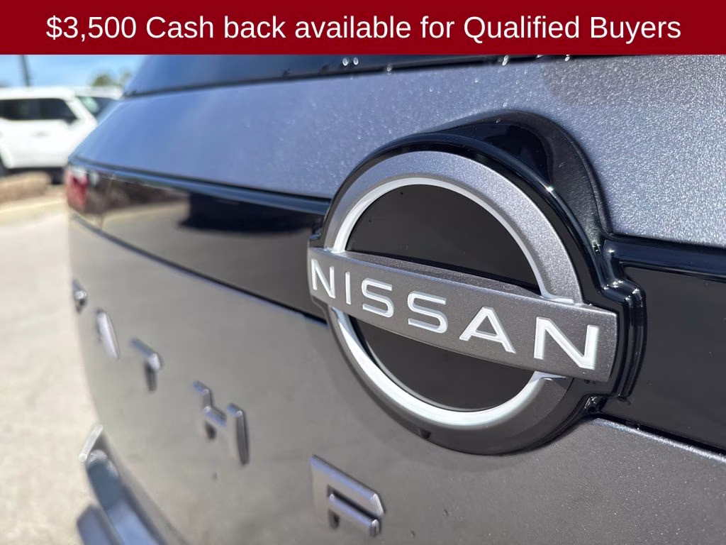 2026 Gun Metallic Nissan Pathfinder Platinum FWD SUV