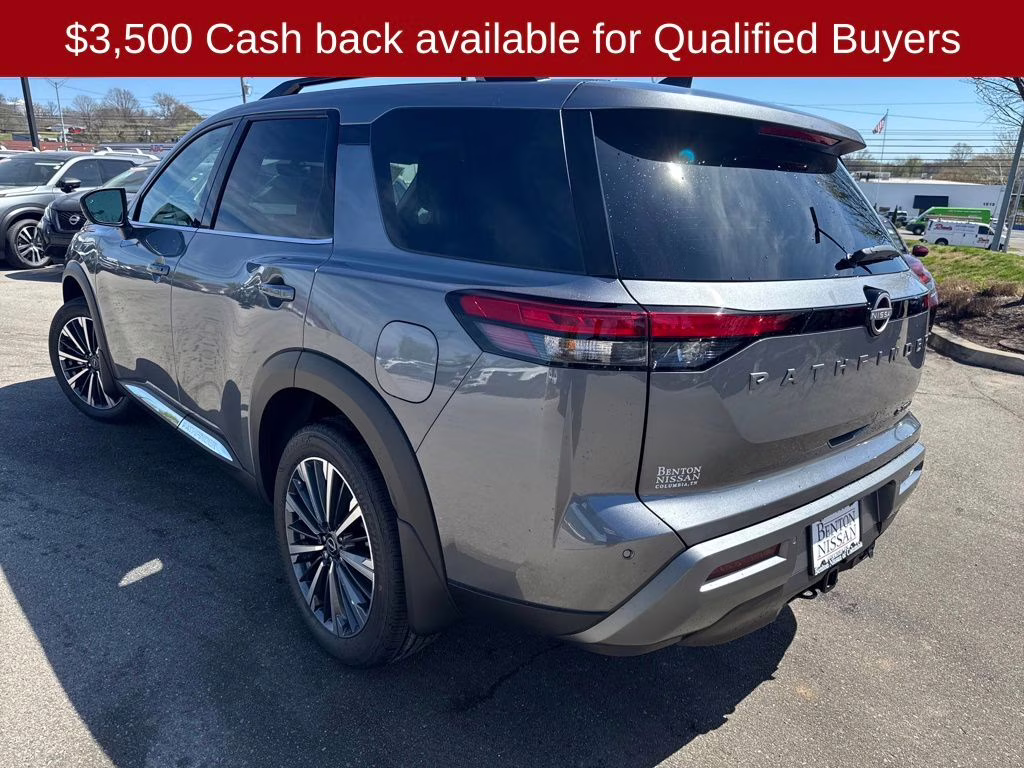 2026 Gun Metallic Nissan Pathfinder Platinum FWD SUV