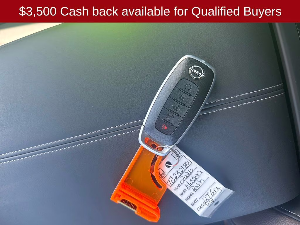 2026 Boulder Gray/Super Black Nissan Pathfinder Platinum FWD SUV