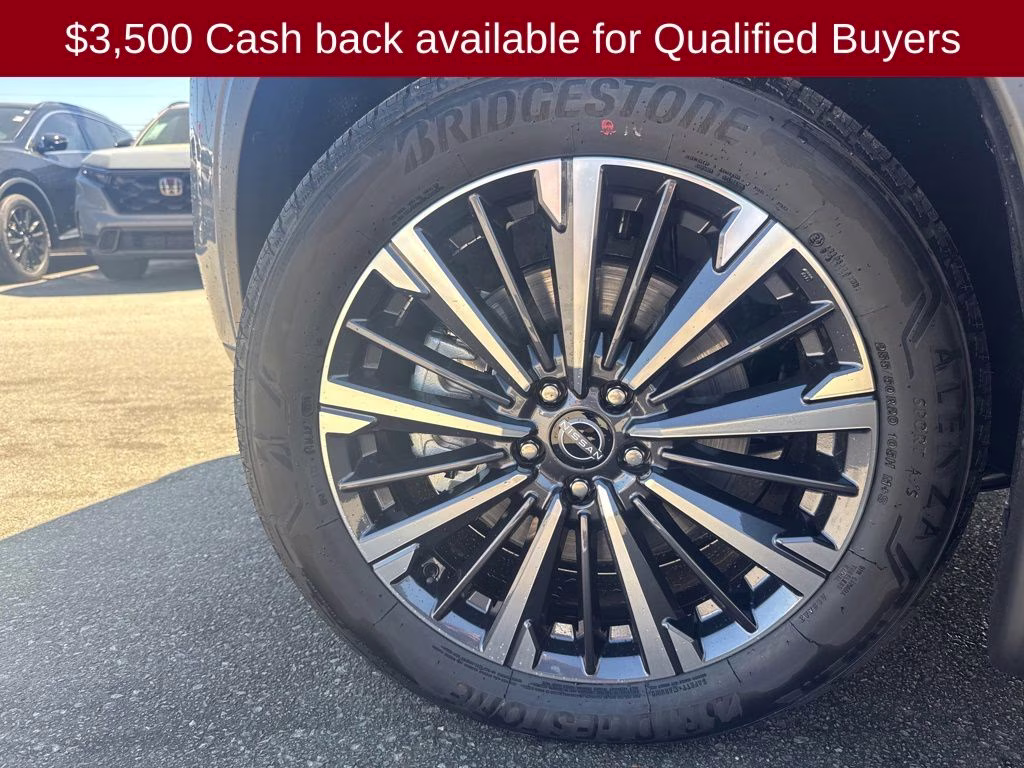 2026 Boulder Gray/Super Black Nissan Pathfinder Platinum FWD SUV